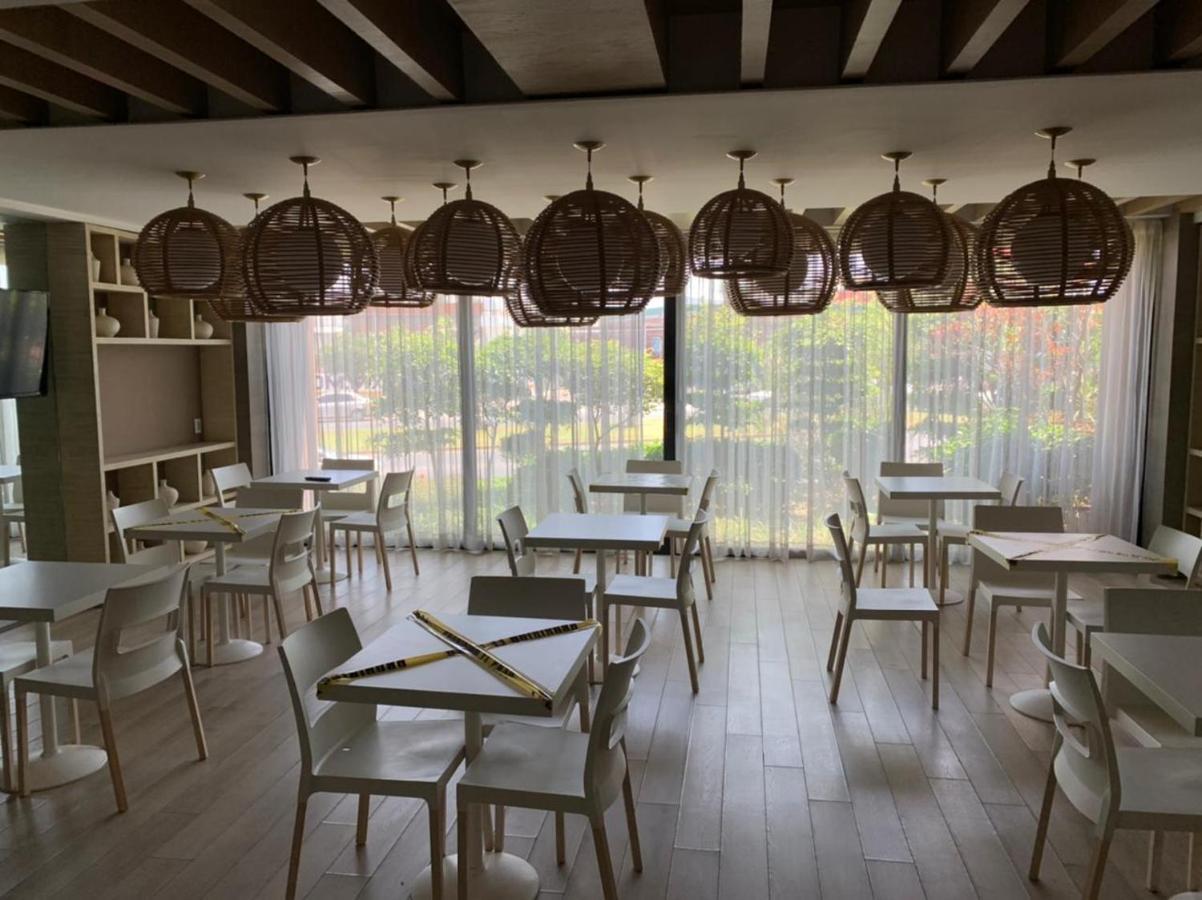 غوادالاجارا Motel Okura Villas Y Suites المظهر الخارجي الصورة